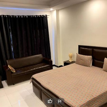 Evergreen Inn Rawalpindi Luaran gambar